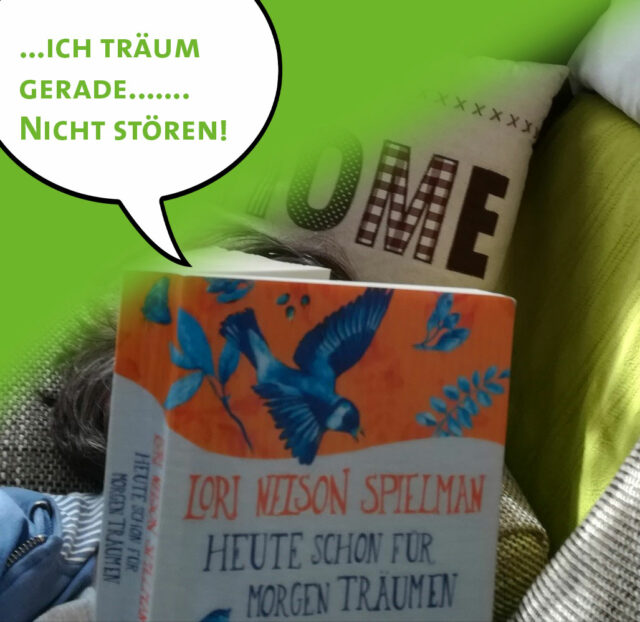 Buch mit Sprechblase