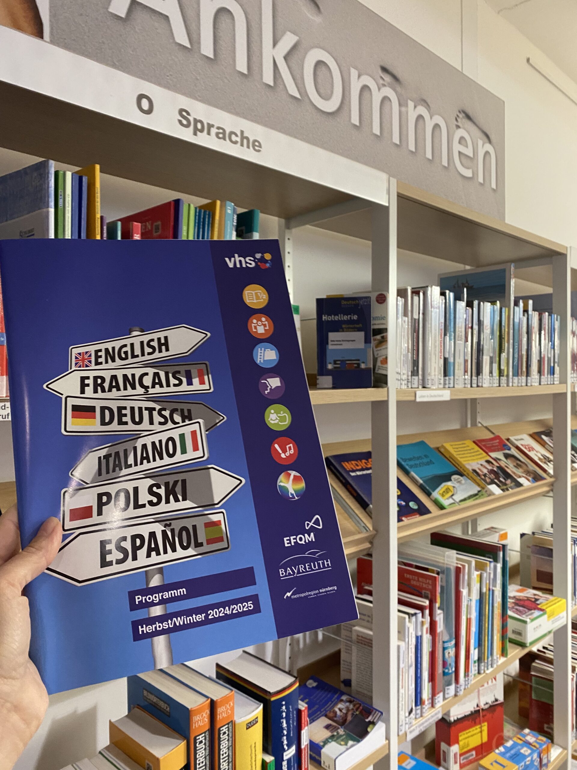 Wann Kommt Das Neue Vhs-programm 2024 vhs-Programm Herbst/Winter 2024/25 - RW21 Stadtbibliothek